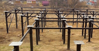 Свайный фундамент под ключ цена с установкой в Южно-Сахалинске от 528 рублей/м2| установка свайного фундамента под дом под ключ недорого